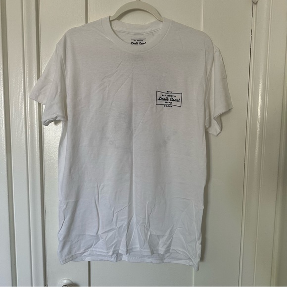 Super cool t shirt, m size, pic on the back, new but no tags - Picture 1 of 3